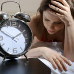 不眠症はヨガで解消できる？不眠を快眠に変える6つのポーズ